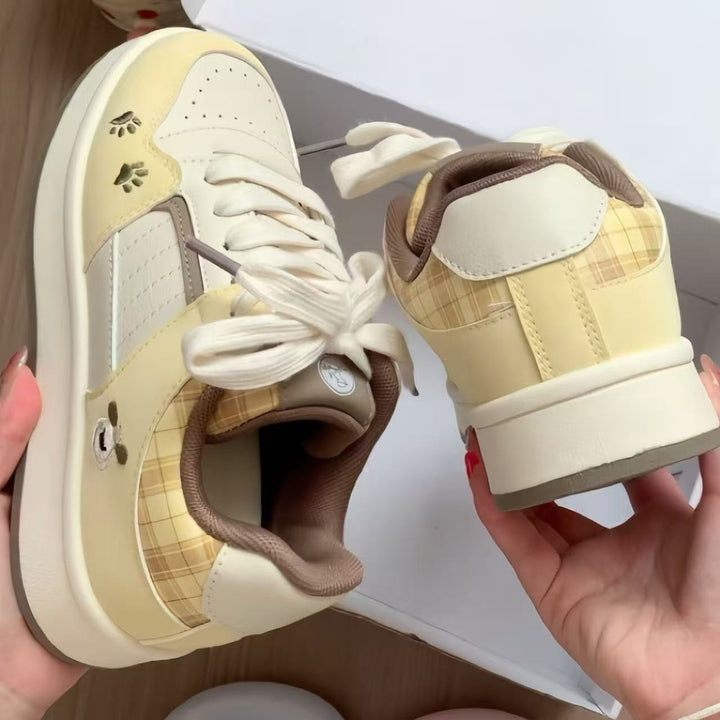 Damen Freizeitsneakers mit karierter Applikation und weicher Polsterung Echo Archiv