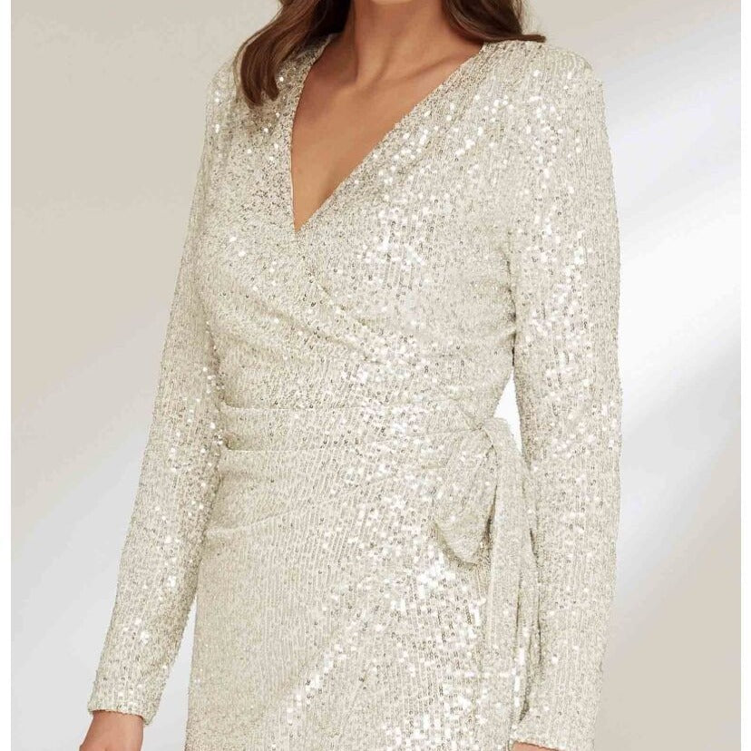 Damen Glamouröses Pailletten-Kleid mit Wickeloptik und langen Ärmeln Echo Archiv