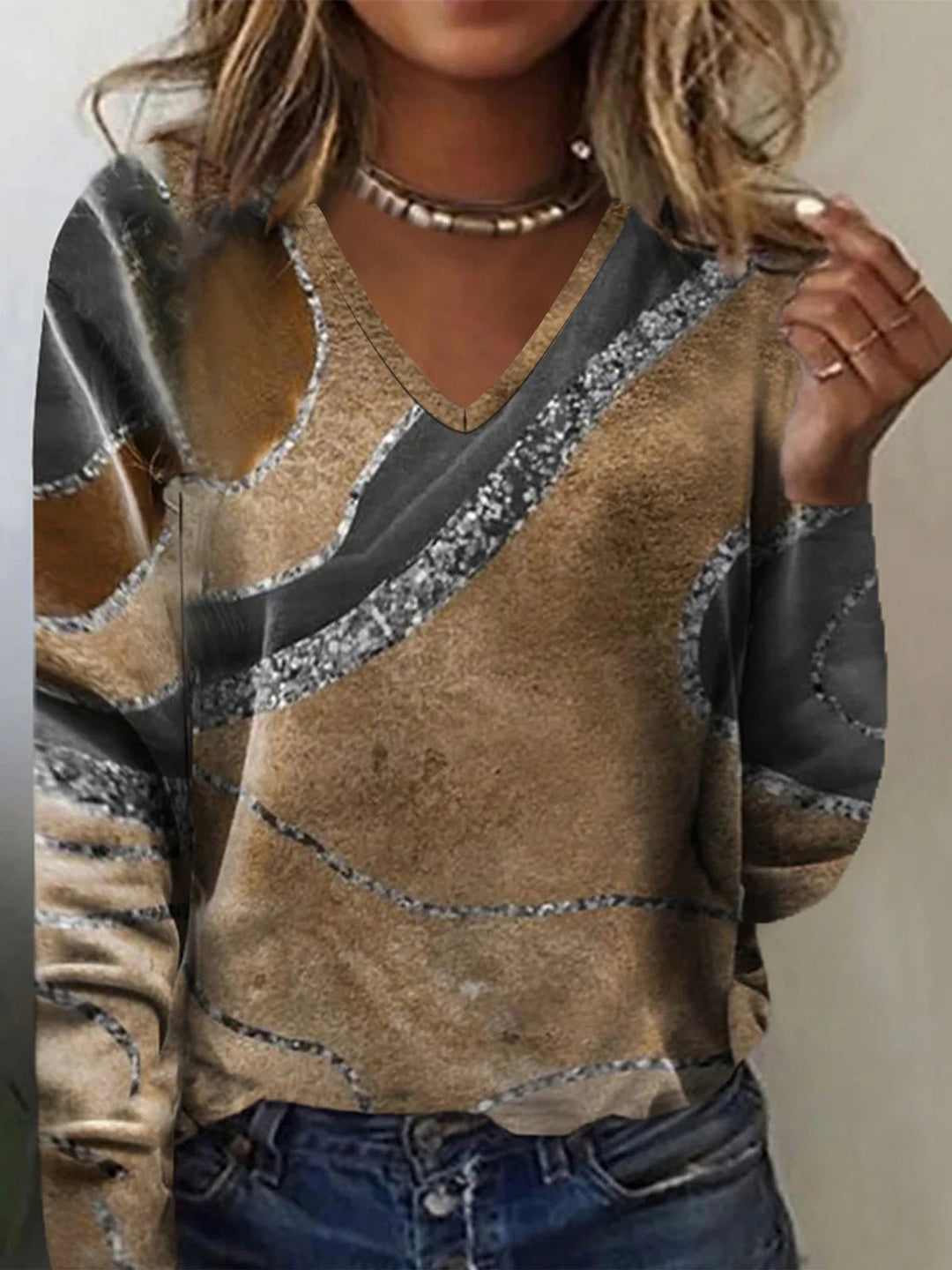 Damen V-Ausschnitt Langarmshirt mit modernem Wellendesign – Avérine