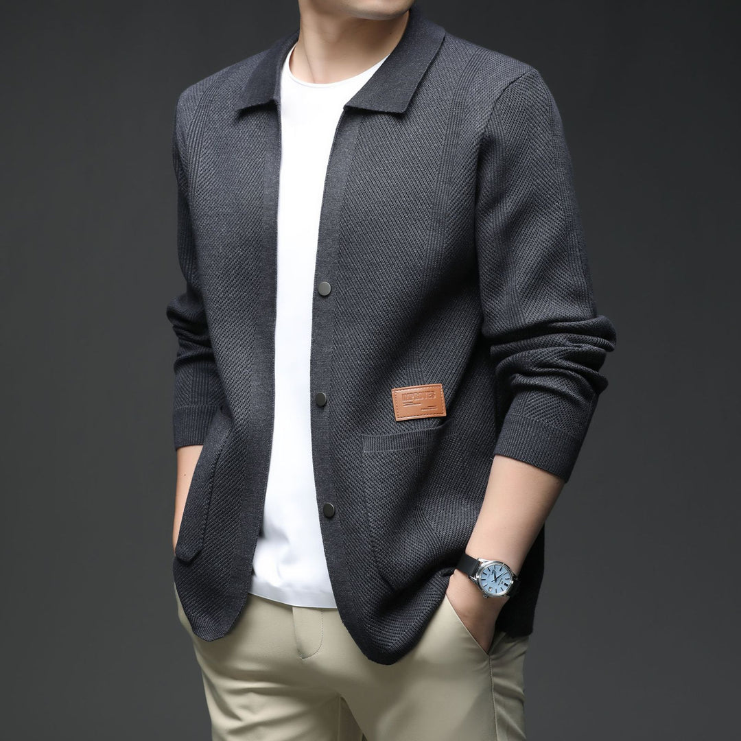 Herren Strickjacke mit legerem Schnitt und Klassischem Kragen Echoarchiv