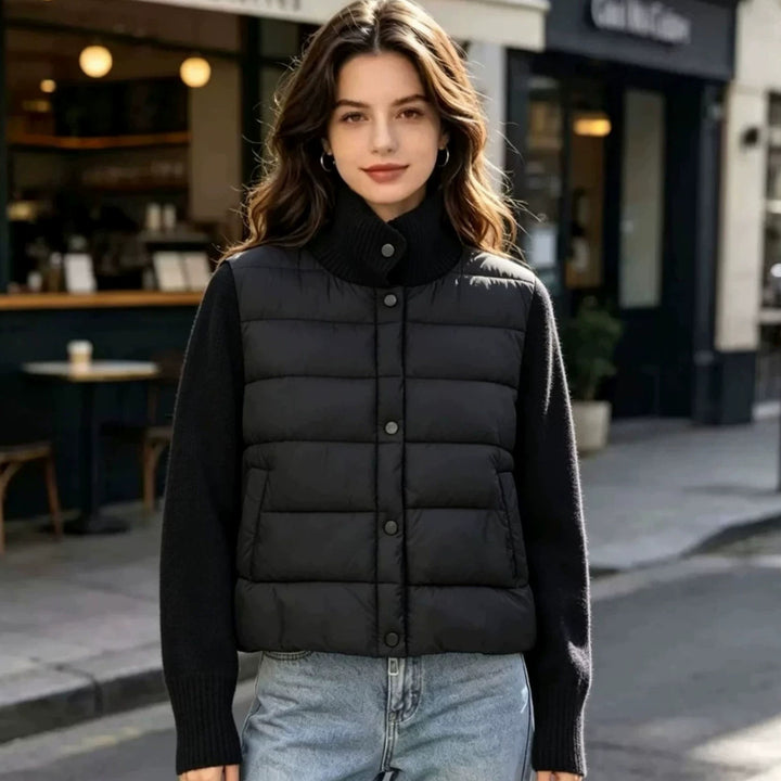 Damen Kurz gefütterte Steppjacke mit gestrickten Ärmeln und Rippkragen Echo Archiv