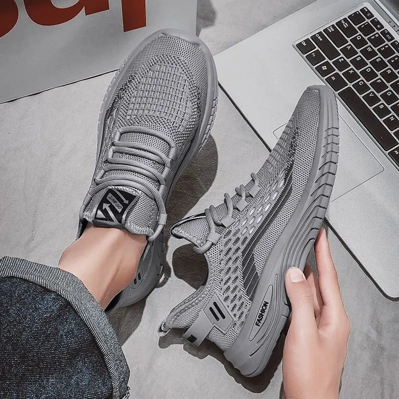 Herren Leichter Strick-Sneaker mit gepolsterter Komfortsohle und atmungsaktivem Mesh Echoarhiv