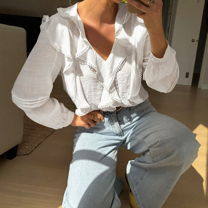 Damen Leichte V-Ausschnitt-Bluse mit Volantfront, Lochstickerei und Ballonärmeln Echoarchiv
