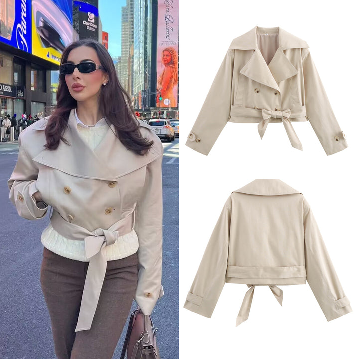 Damen Cropped Trenchjacke mit breitem Revers, Taillengürtel und Doppelknopfreihe Echo Archiv