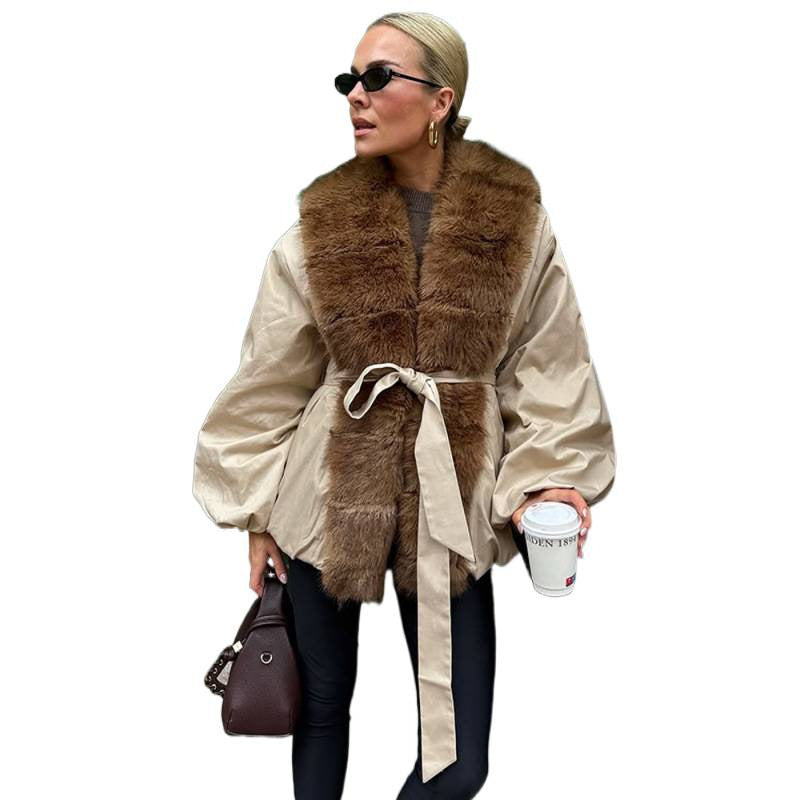 Damen Kurze Taillierte Jacke mit Fellkragen und Ballonärmeln Echoarchiv