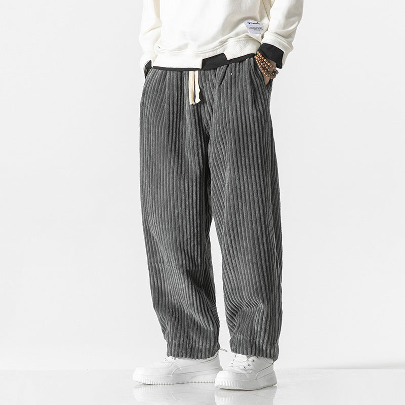 Herren Weit geschnittene Cord-Ballonhose mit Tunnelzugbund und breitem Rippenrelief Echo Archiv