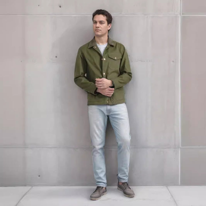Herren Suedejacke mit modischem Design und praktischen Taschen Echoarchiv