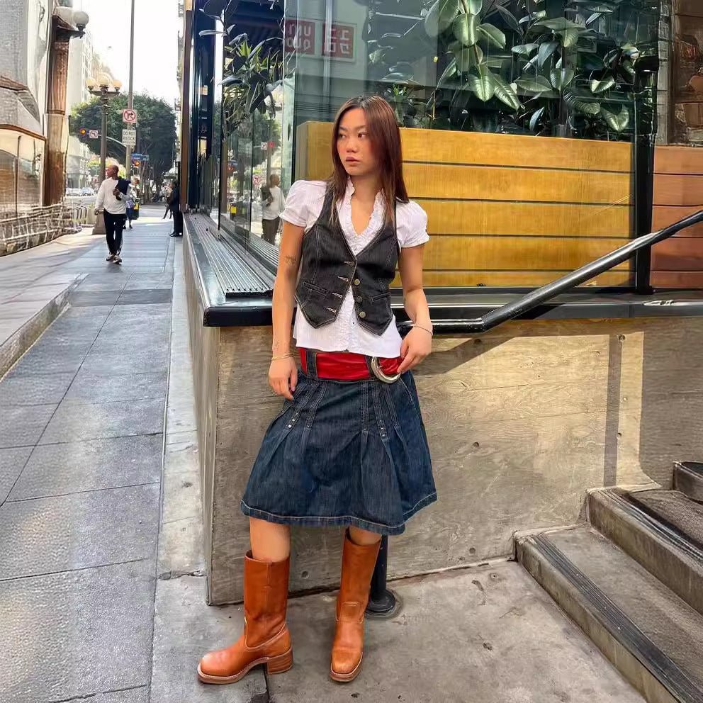 Damen Denim-Weste mit feinen Knopfdetails und praktischen Taschen Echo Archiv