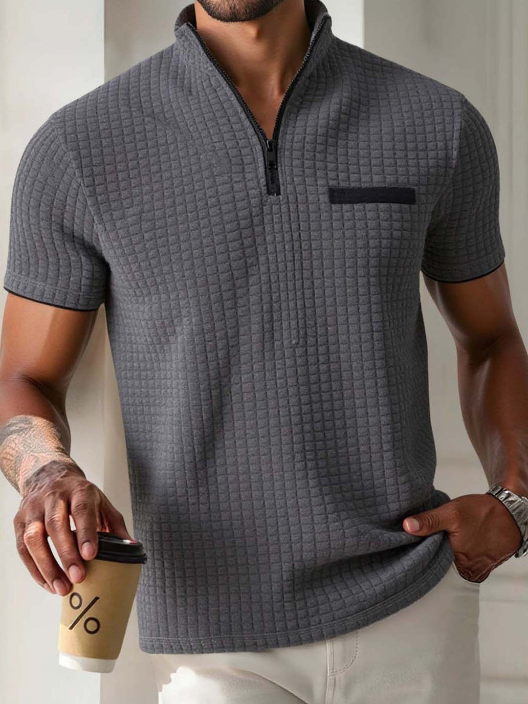 Herren modisches Kurzarm-Poloshirt mit Reißverschluss und strukturiertem Design Echoarchiv