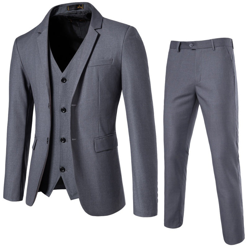 Herren Dreiteiliges tailliertes Anzugset mit Slim‑Sakko, Weste und schmaler Flachbundhose Echo Archiv