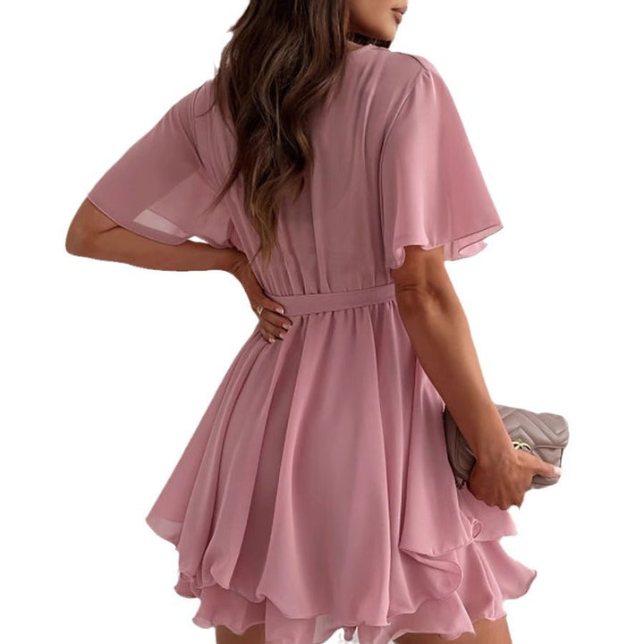 Damen luftiges Wickelkleid mit V-Ausschnitt und schwingendem Rock – Lunéa
