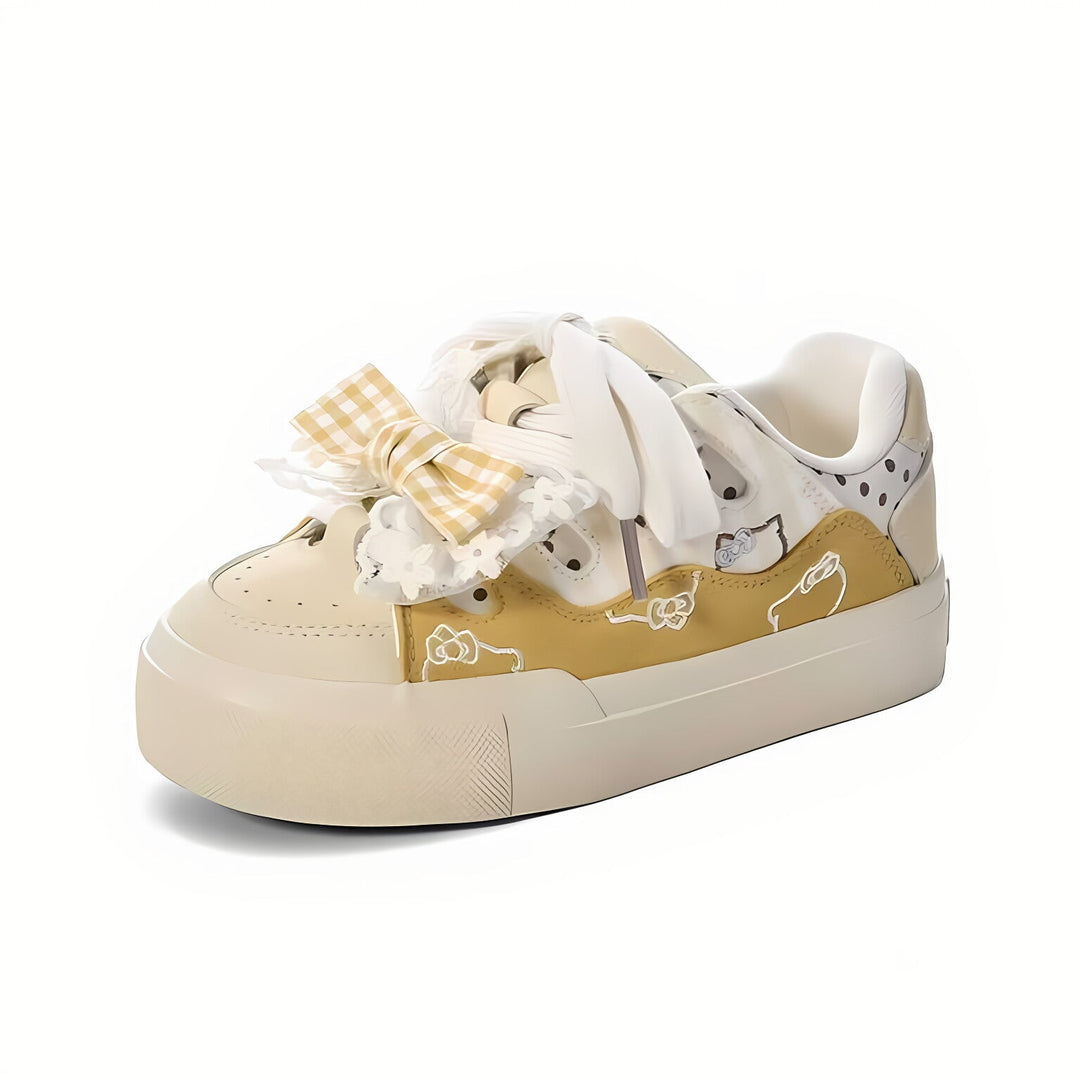 Damen Verspielte Sneakers mit Rüschendetail undem freundlichen Tiermotiven Echo Archiv