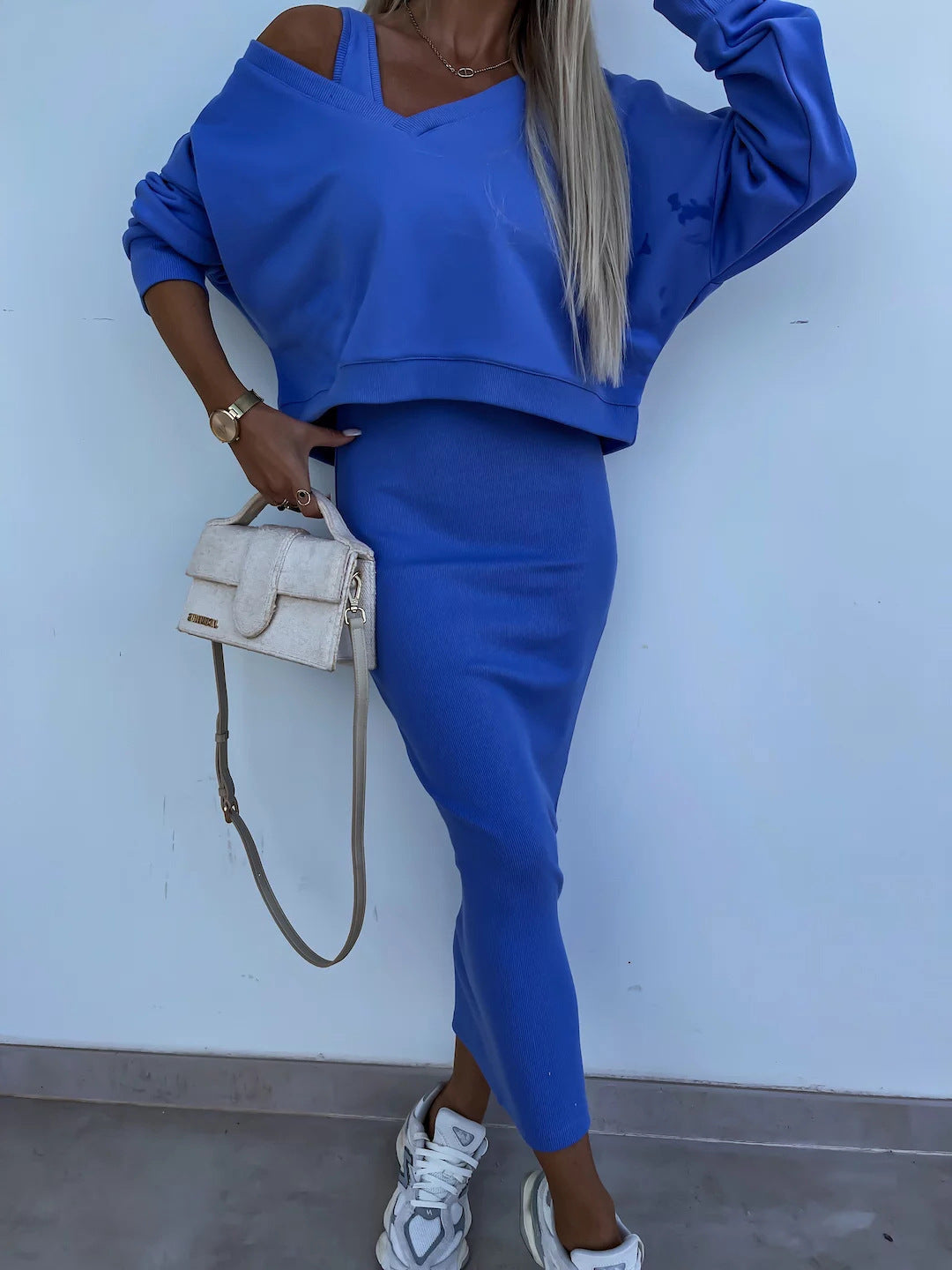 Damen weiches geripptes Lounge-Set mit Oversize-Viskoseshirt und High-Waist Schlaghose – Élanora