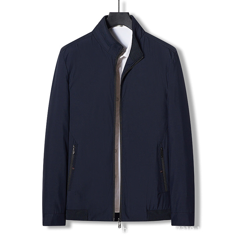 Herren funktionale Outdoor-Jacke mit hohem Kragen und atmungsaktiven Eigenschaften Echoarchiv