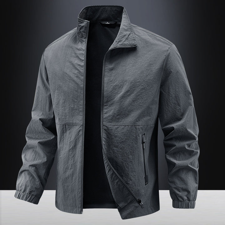 Herren Leichte technische Übergangsjacke mit Stehkragen atmungsaktivem Mesh-Futter und wasserabweisenden Reißverschlusstaschen Echo Archiv