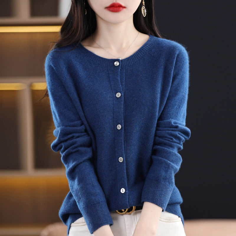 Damen Kurzgeschnittener Cardigan in Mohair‑Optik mit Rundhalsausschnitt und Perlmuttknöpfen Echoarchiv