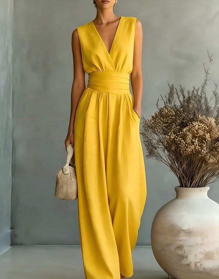 Echoarchiv | Eleganter Ärmelloser Jumpsuit mit Tiefem V-Ausschnitt, Taillenbund und Weitem Bein