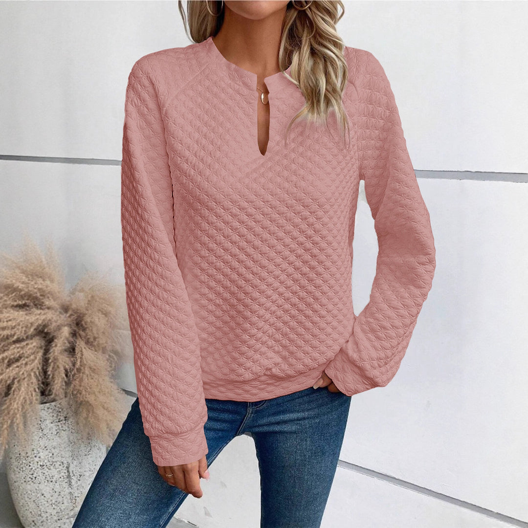 Damen Gestepptes Sweatshirt mit Schlitzkragen, Rautenstruktur und Raglanärmeln – Mavelle