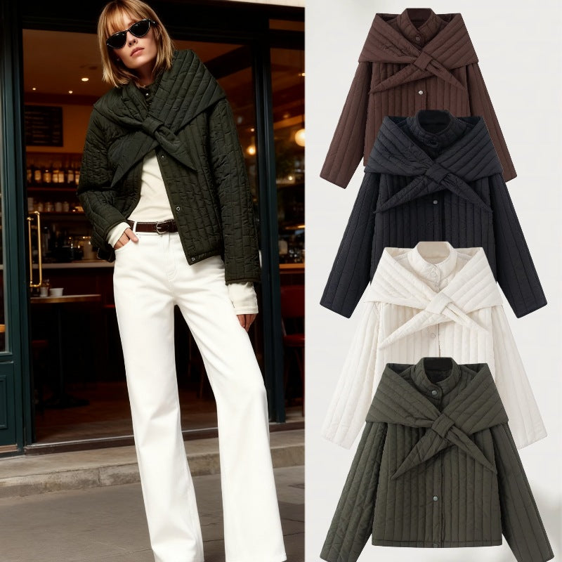 Damen Steppjacke mit übergroßem Wickelkragen und Druckknopf-Leiste Echo Archiv