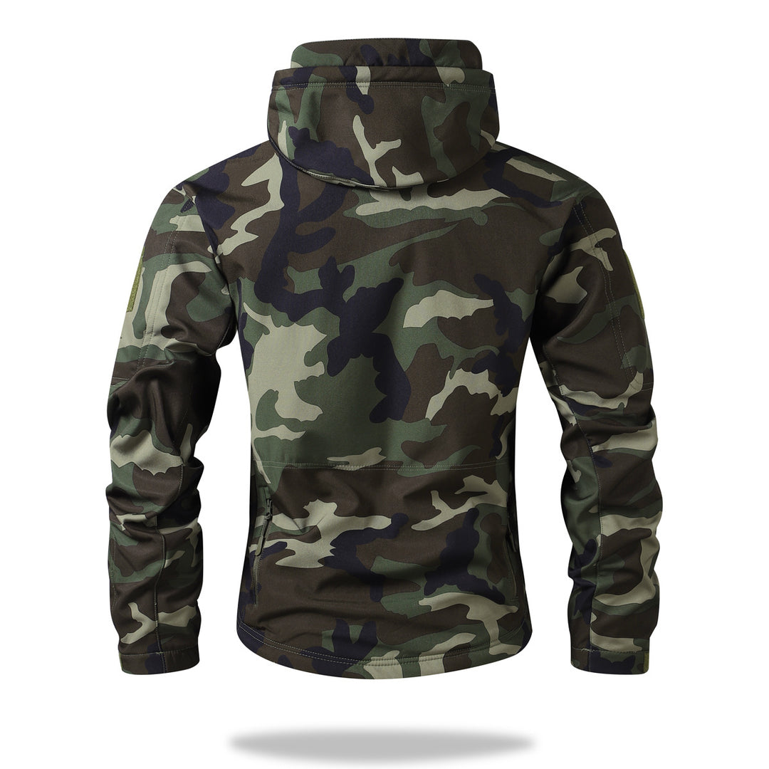 Herren Taktische Softshelljacke mit Kapuze, Camouflage‑Design und Multifachtaschen – Taviero