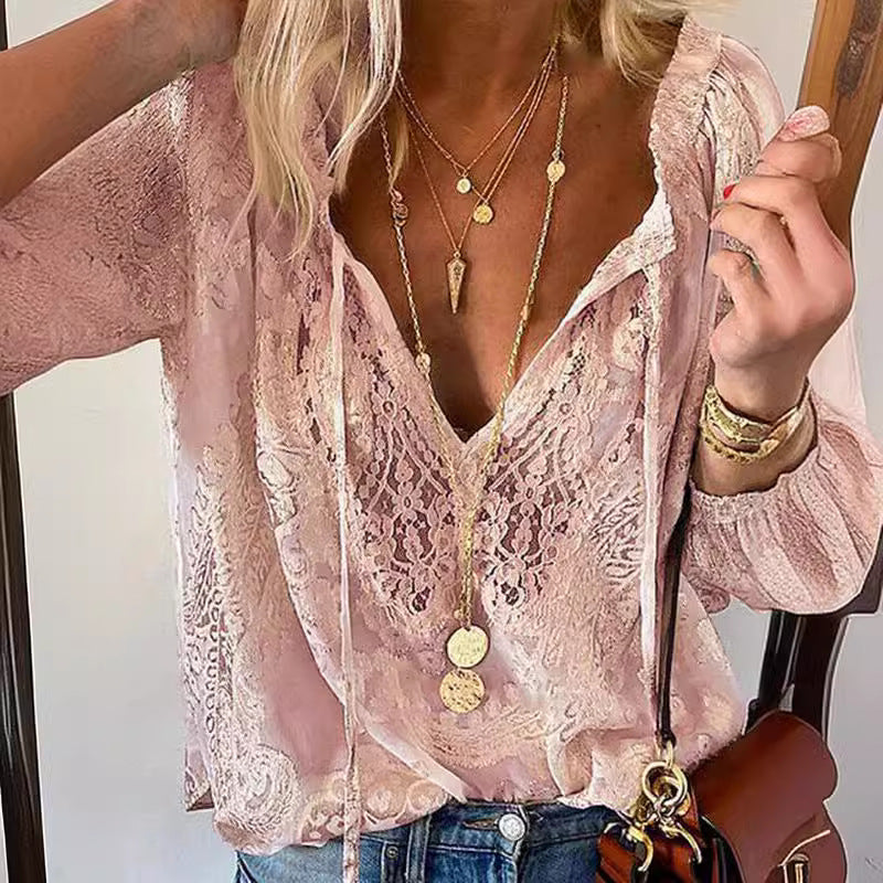 Damen elegante Bluse mit feiner Spitze und tiefem V-Ausschnitt Echo Archiv