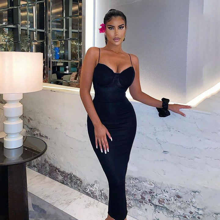 Damen Figurbetontes Midi-Kleid mit Trägern und Körbchen Echo Archiv