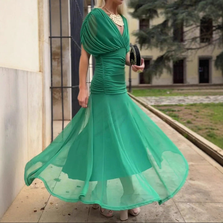 Damen nan elegantes bodenlanges Abendkleid mit drapierter Schulterpartie und luftiger Chiffon-Rock Echo Archiv