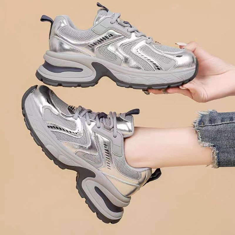 Damen Sportliche Sneakers mit reflektierenden Elementen und dämpfender Sohle Echo Archiv