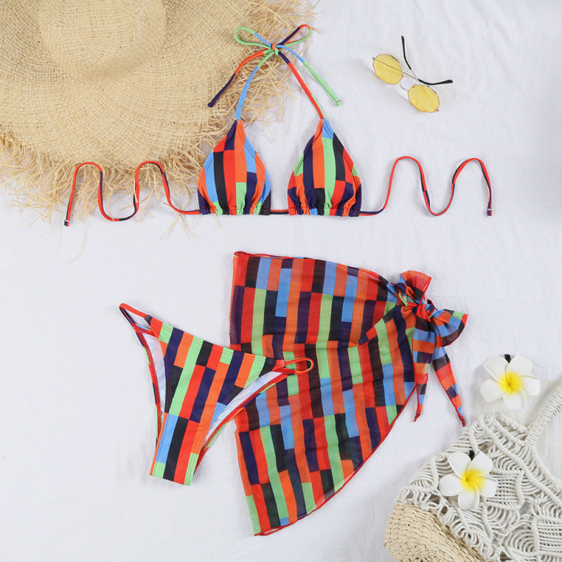 Damen Triangel-Bikini mit hochwertigem Bindeband und modischer Wickelrock-Optik Echo Archiv