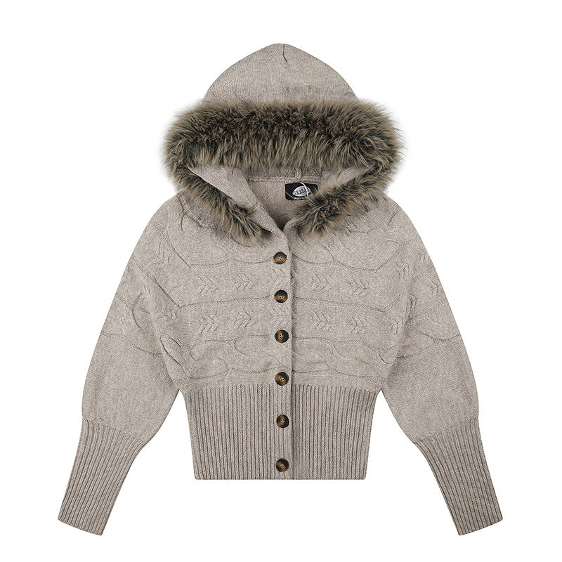 Damen Kapuzen‑Strickjacke mit Zopfmuster, Kunstfellbesatz und tailliertem Rippenbund Echoarchiv
