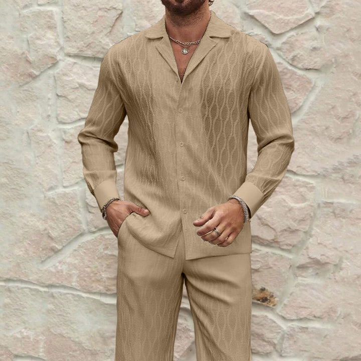 Herren eleganter Set mit feinem Strukturmuster und komfortablem Schnitt Echoarchiv