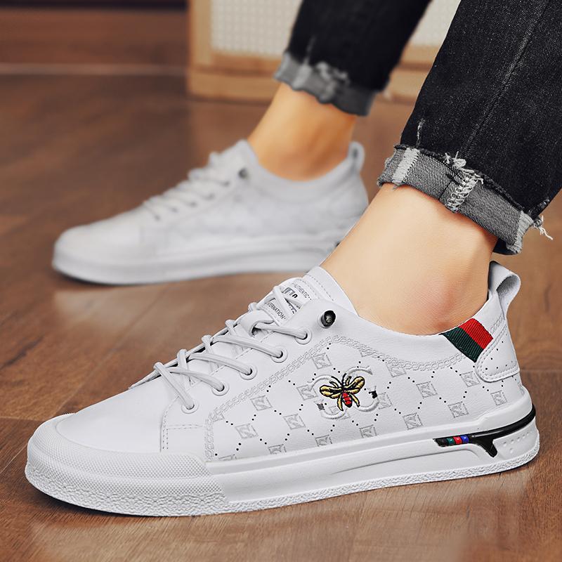 Herren Eleganter Low-Top Sneaker aus Kunstleder mit gestickter Bienen-Applikation – Norré