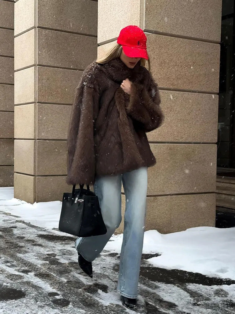 Damen Kurz geschnittener Faux‑Fur‑Mantel mit Boxy‑Silhouette und Stehkragen Echo Archiv