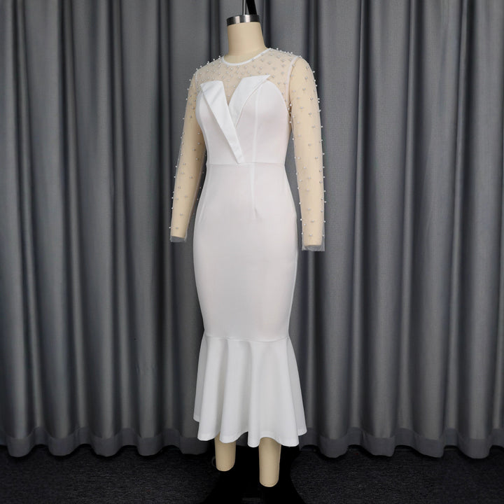 Damen Elegantes Hochzeitskleid mit transparenten Puffärmeln und Taillengürtel Echo Archiv