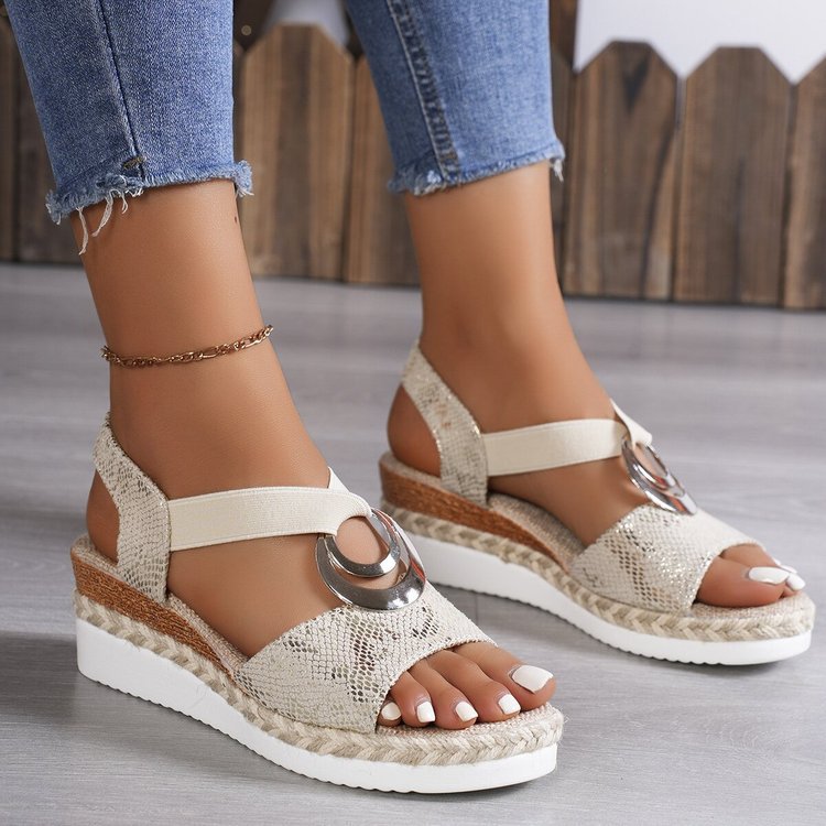 Damen Keil-Sandalen mit Bast-Plateau, elastischem Riemen und Zier-Öse – Sorelia