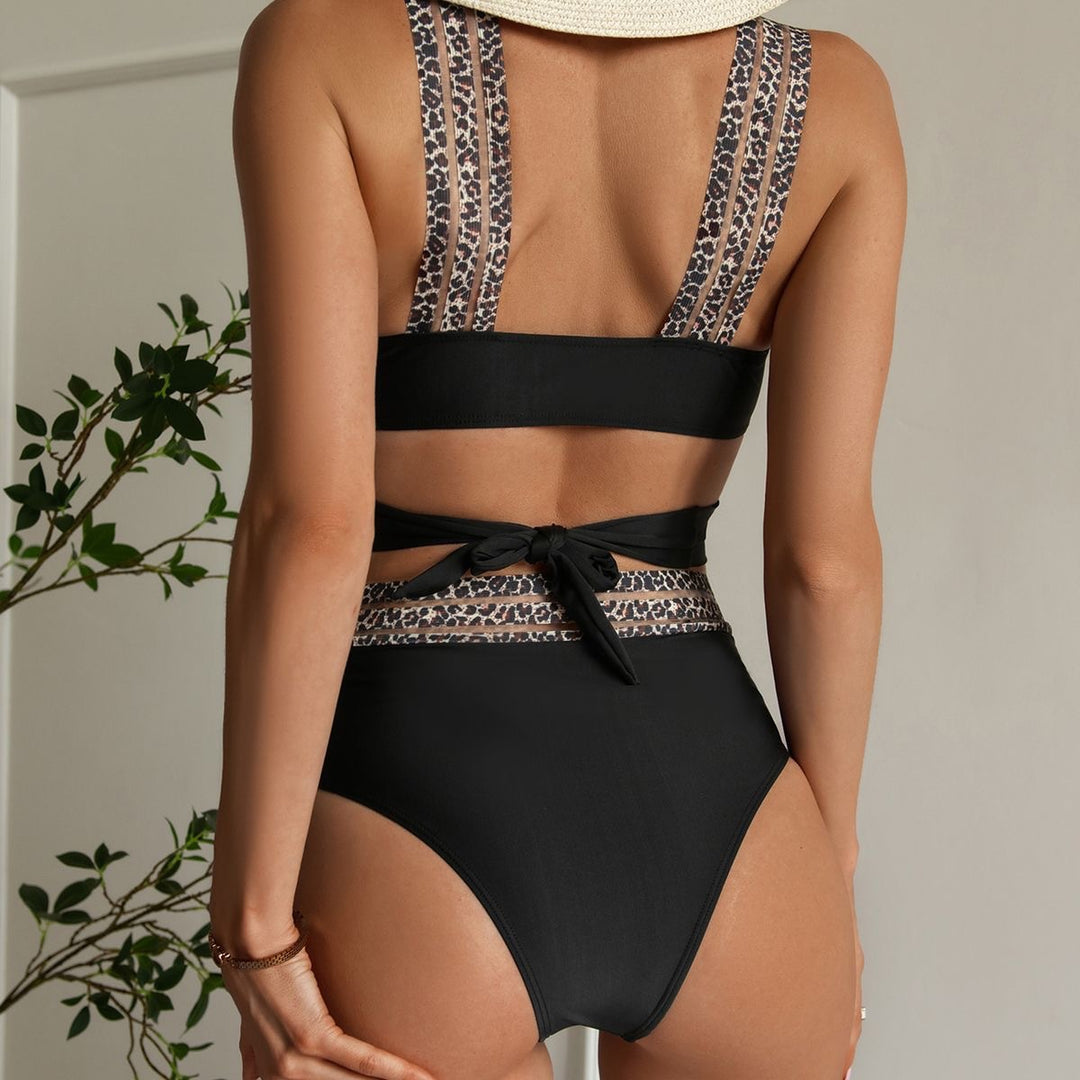 Damen Hochgeschchnittener Bikini mit stilvollen Tiermotiv-Details Echo Archiv