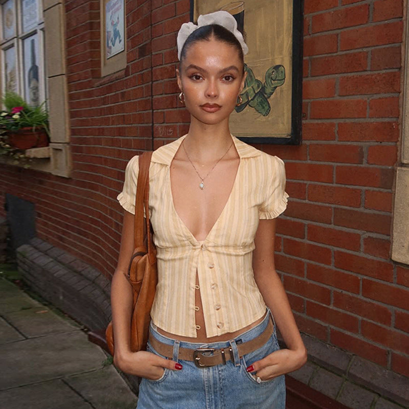 Damen Kurzarm Bluse mit Rüschendetails und V-Ausschnitt Echo Archiv