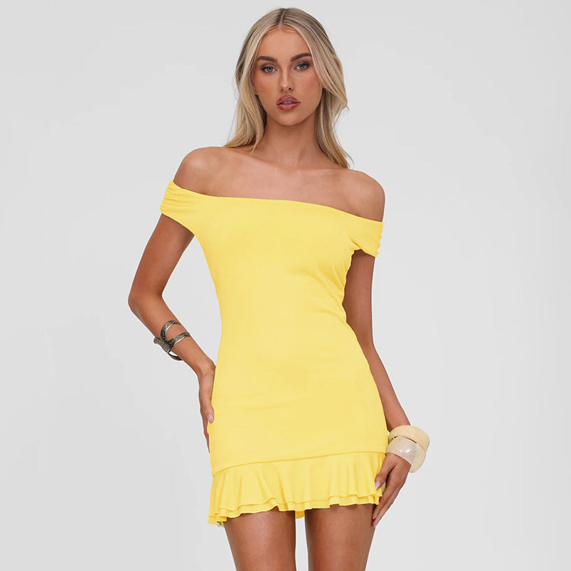Damen Figurumspielendes Mini-Kleid mit schulterfreiem Design und raffinierten Rüschendetails Echo Archiv