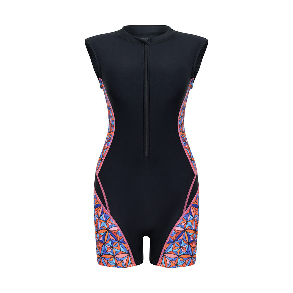 Damen Sportlicher Surfanzug mit buntem Muster Echo Archiv
