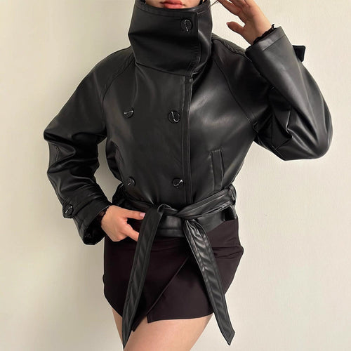 Damen Taillierte Kurzblouson‑Jacke aus Lederimitat mit hohem Stehkragen und Bindegürtel Echoarchiv