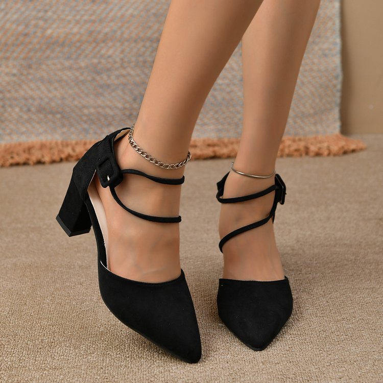 Damen Elegant-spitze Riemchen-Pumps mit geschwungenem Blockabsatz und doppeltem Knöchelriemen – Lioré