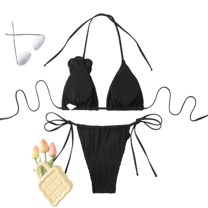 Damen Elegantes und verspieltes Bikiniset mit Blumenapplikationen Echo Archiv