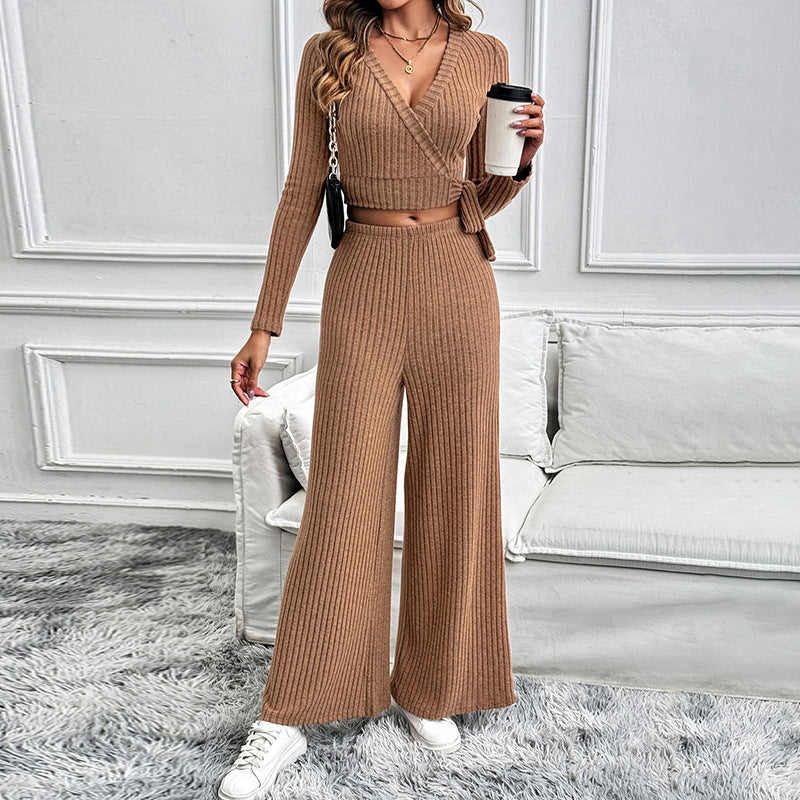 Damen Elegantes Strick-Set mit Wickeloberteil und weitem Bein Echo Archiv