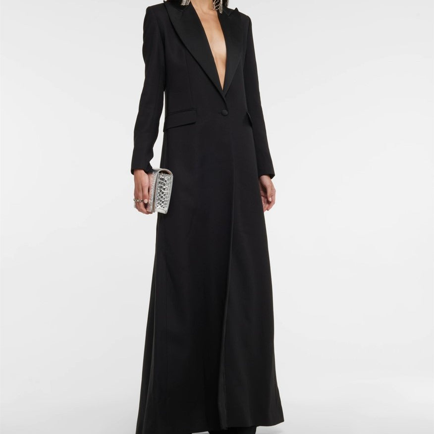 Damen Maxikleid im Smokingsakko‑Stil mit tiefem V‑Ausschnitt und tailliertem Ein‑Knopf‑Verschluss Echoarchiv