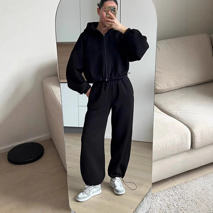 Damen Oversize Sweatset mit Reißverschluss Bomberjacke und Highwaist Jogginghose – Avérine