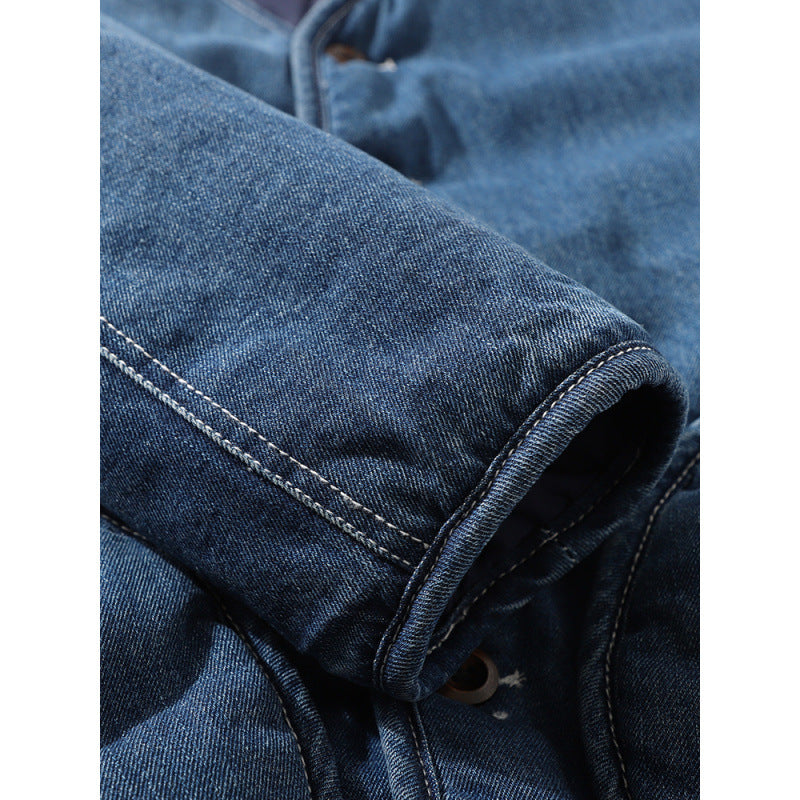 Herren Gefütterte Denim-Utility-Jacke ohne Kragen mit Knopfverschluss und runden Pattentaschen Echoarchiv