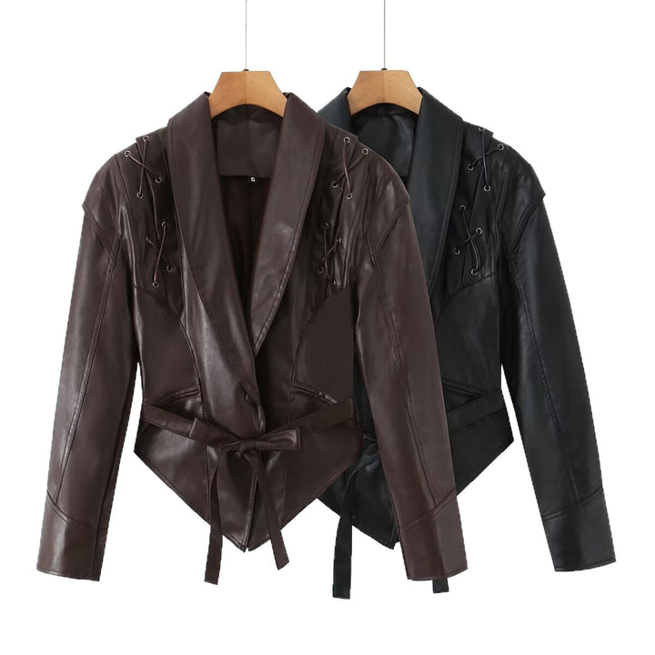Damen taillierter Kunstlederblazer mit Schnürdetails an den Schultern und Bindegürtel Echo Archiv