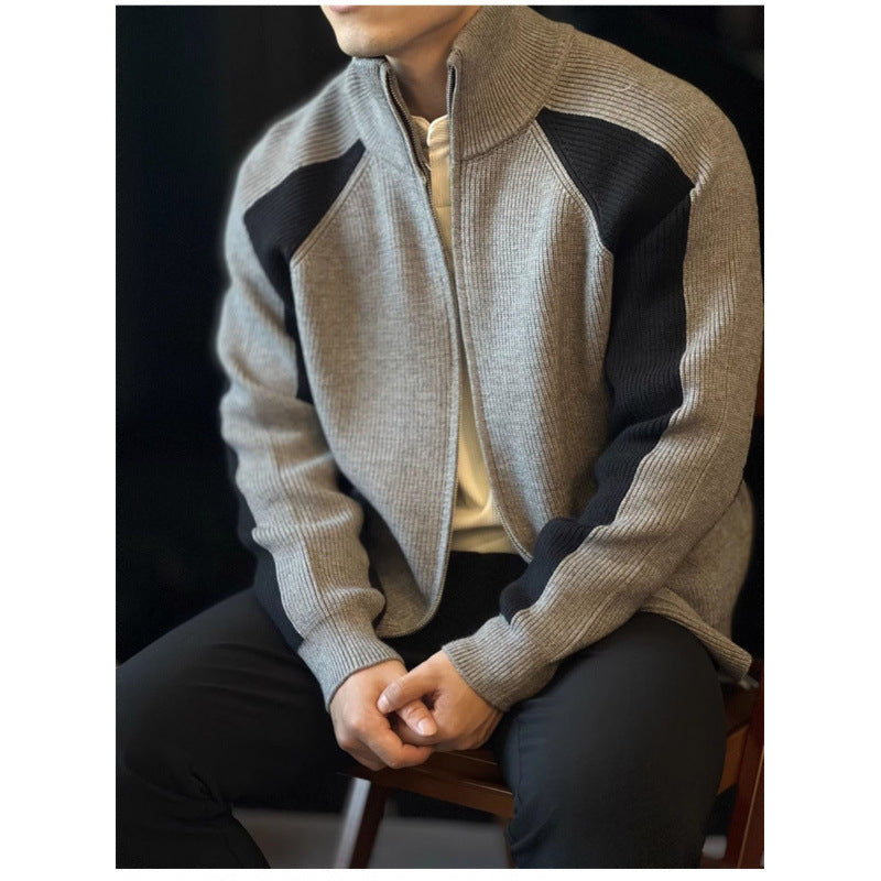 Herren Strick-Zipjacke mit Kontrastpanele, Stehkragen und markanter Rippenstruktur Echoarchiv