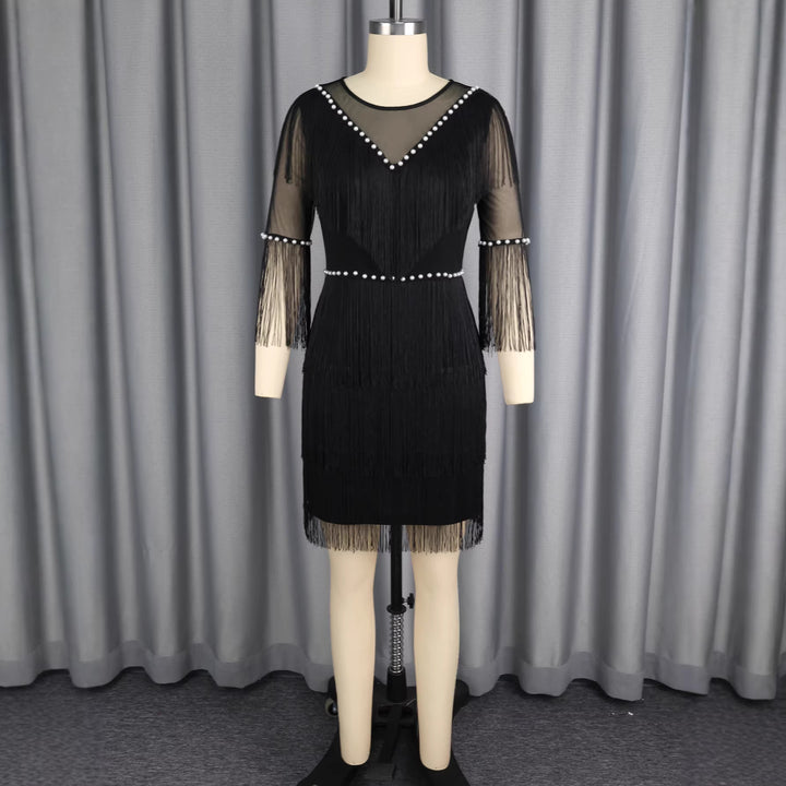 Damen Fransenkleid mit transparenten Ärmeln und Perlenakzenten Echo Archiv