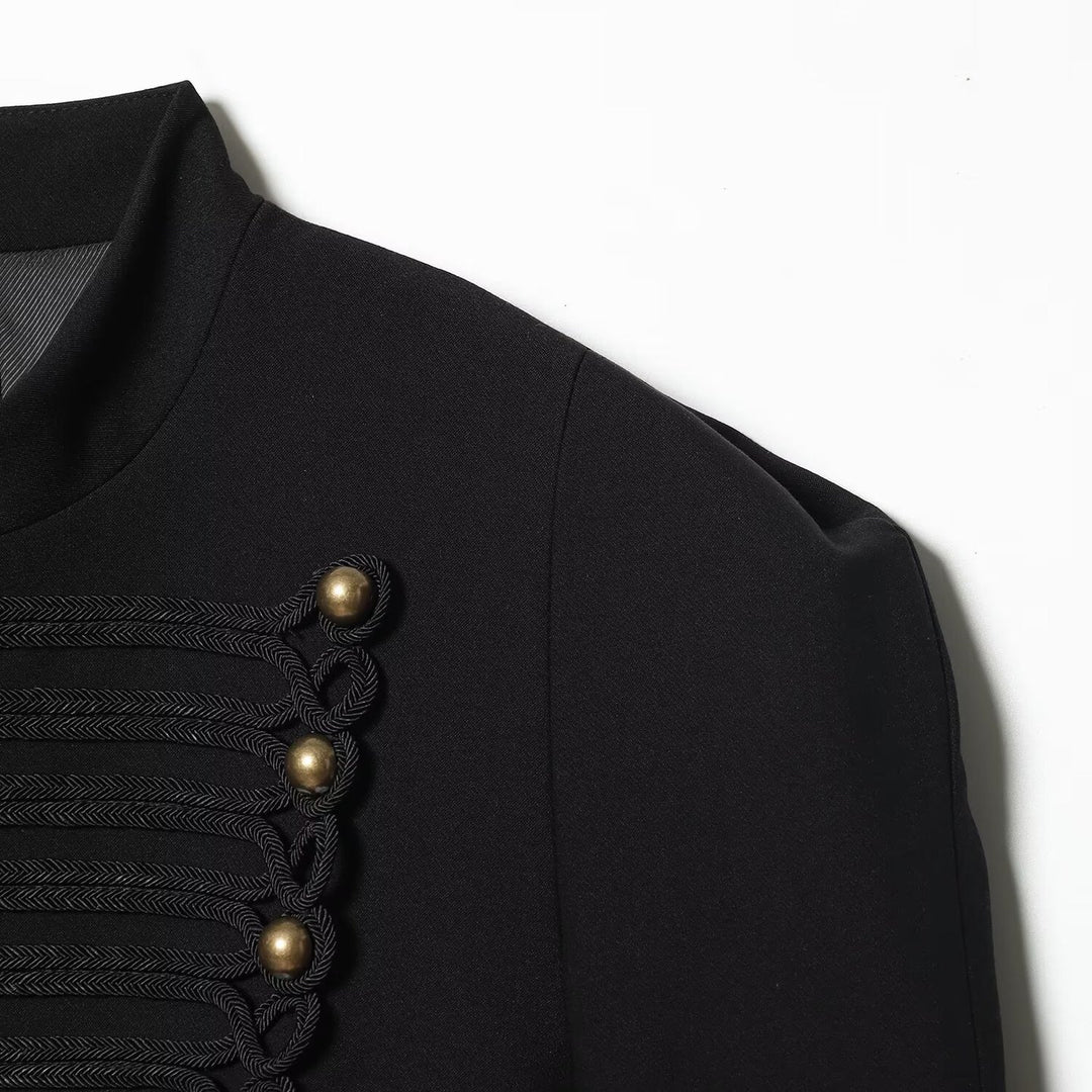 Damen Kurzjacke im Militärstil mit Kordel‑Applikation und Stehkragen Echoarchiv